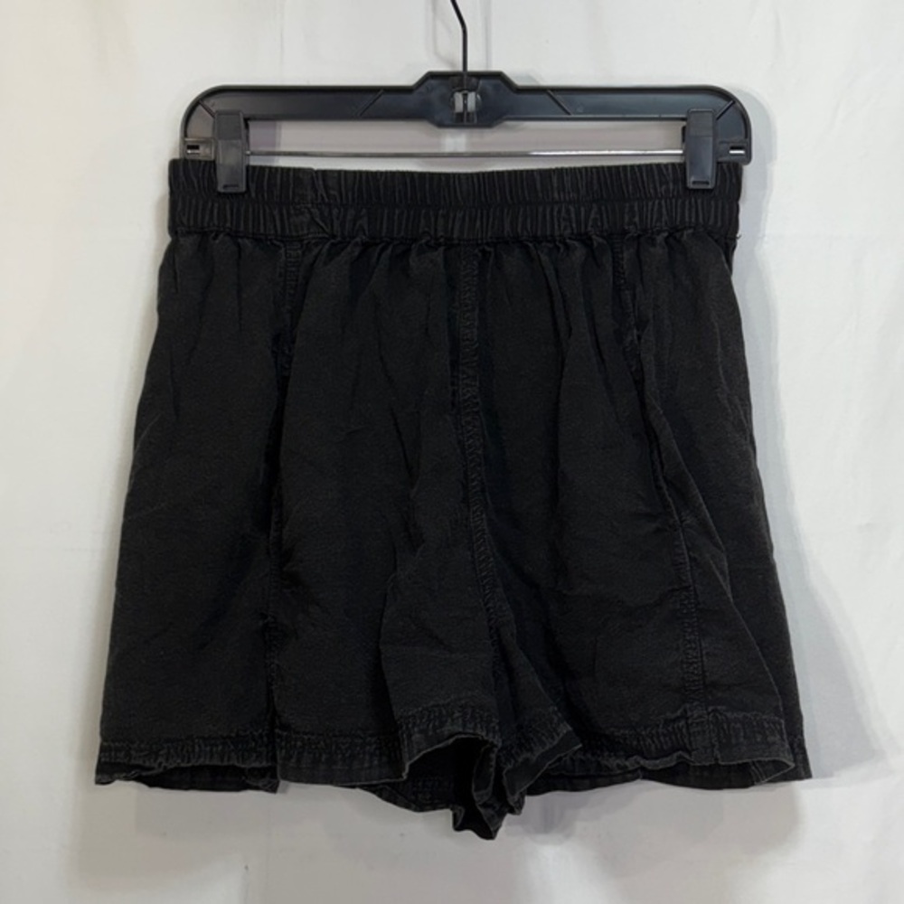 🐘 Free People washed Black full elastic waist Short w pockets: